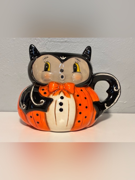 johanna parker Other - Johanna Parker Halloween Bat Coffee Mug